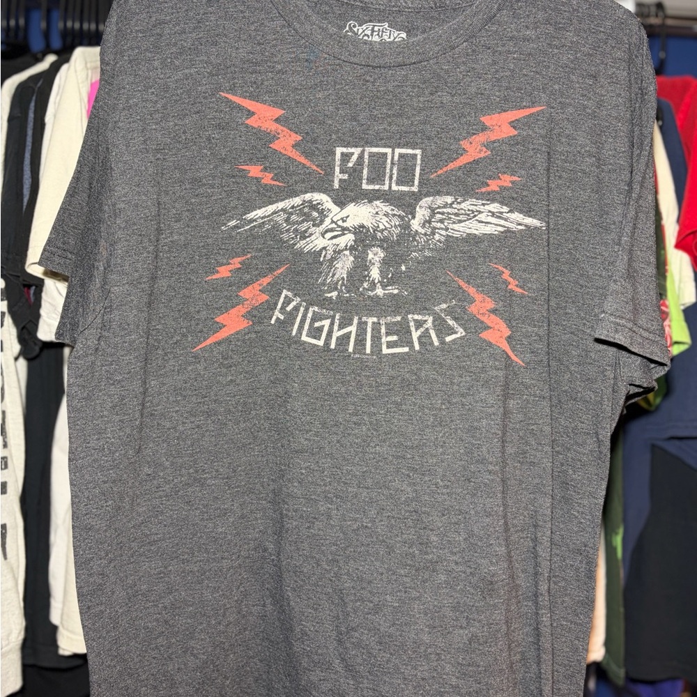 Foo Fighters Short Sleeve Graphic Tee — Gray with Red Accents